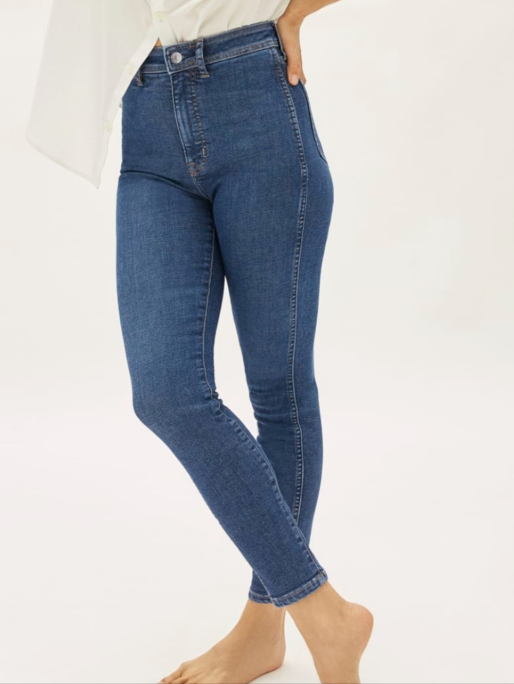 Everlane High-Rise Skinny Jeans in classic blue wash